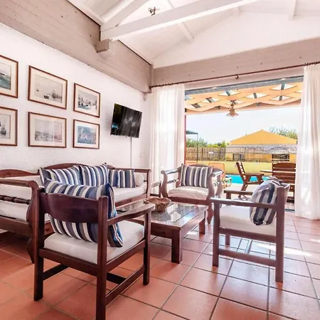 Lefkada Villa *